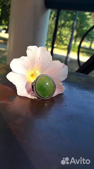 Кольца c нефритoм