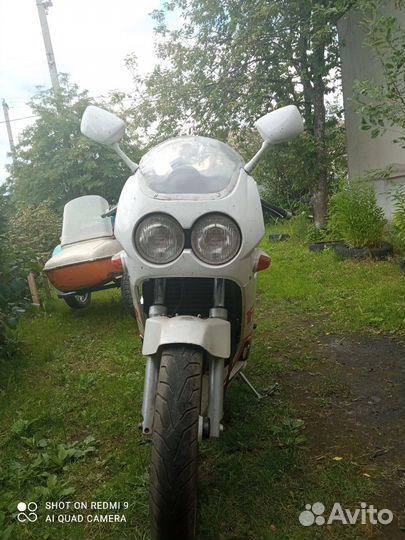 Yamaha FZR 250 (FZR250R, Genesis)