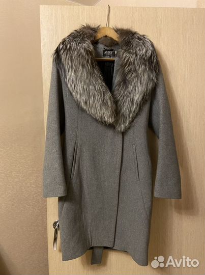 Пальто женское зимнее