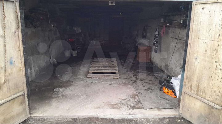 Гараж, > 30 м²