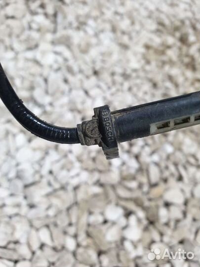 Датчик ABS передний Mercedes-Benz CLS 219