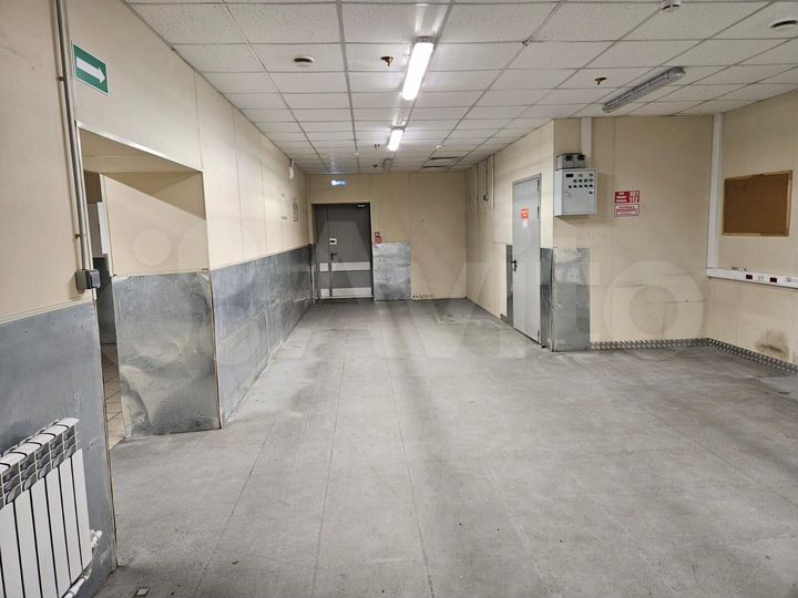 Продам помещение свободного назначения, 677.9 м²