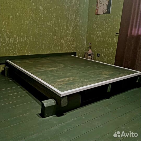 Кровать топчан