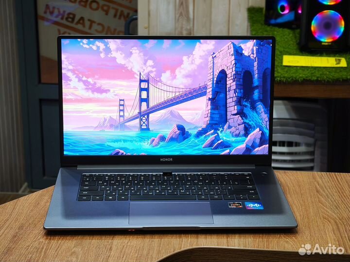 Как новый Honor MagicBook с коробкой