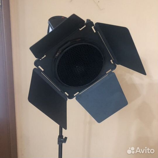 Студийный постоянный свет Rekam HaloLight Super