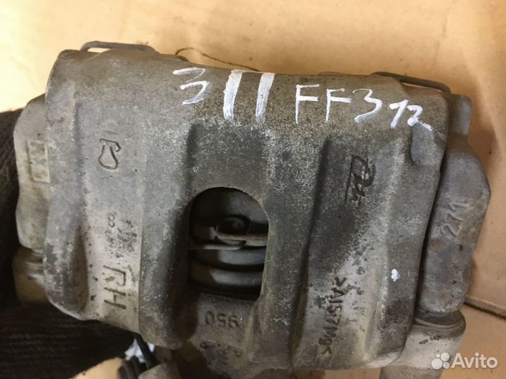 Задний правый суппорт Ford Focus 3