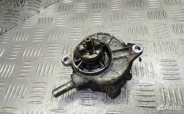 Насос вакуумный Mercedes-Benz V-Class/Vito/Viano