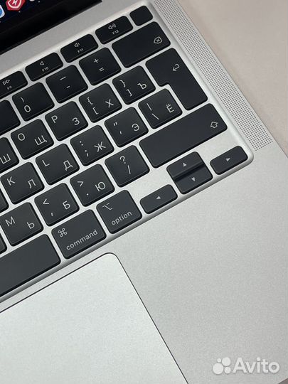 Apple MacBook air 13 2020 m1 8gb 256