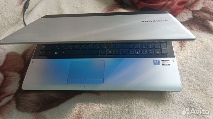 Samsung ноутбук RV513
