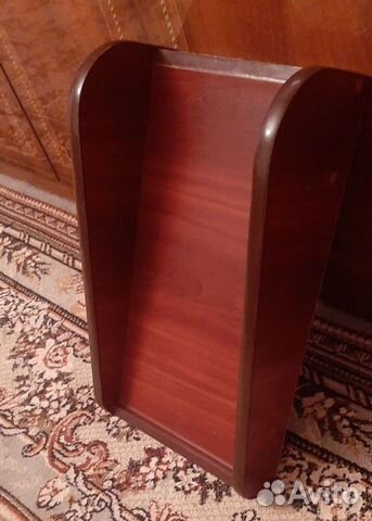 Две подставки на колесах