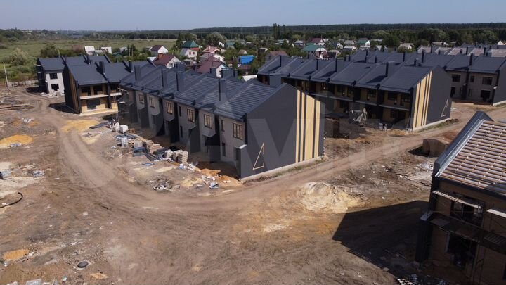 2-к. квартира, 100,6 м², 2/2 эт.