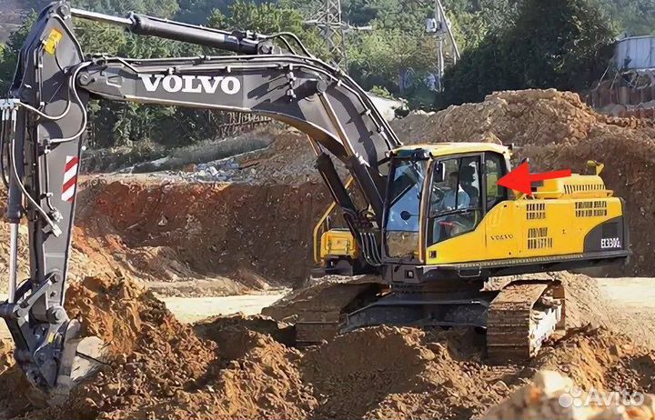 Стекло левое за дверью на экскаватор Volvo EC 330