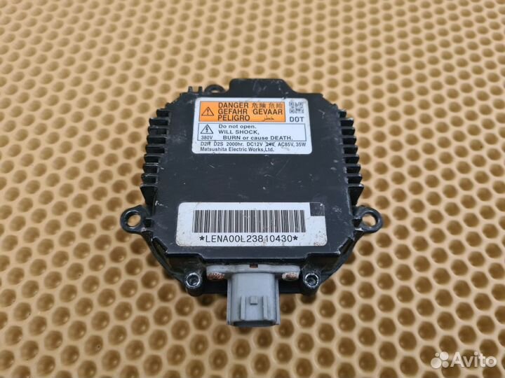 Блок ксенона передний Infiniti M35 Y50