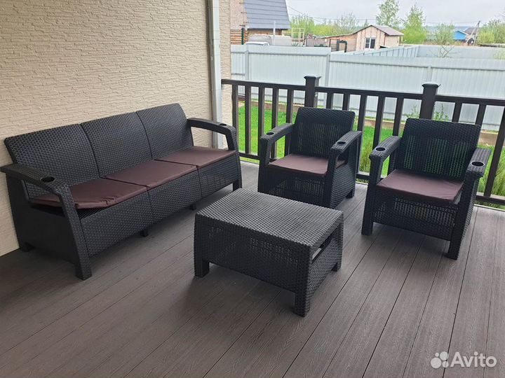 Мебель из ротанга - трехместный диван