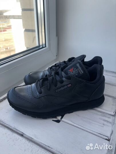 Кроссовки reebok classic