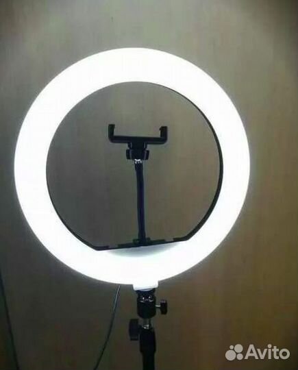 Кольцевая лампа 30 см