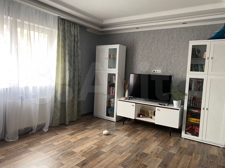 2-к. квартира, 62,8 м², 1/3 эт.