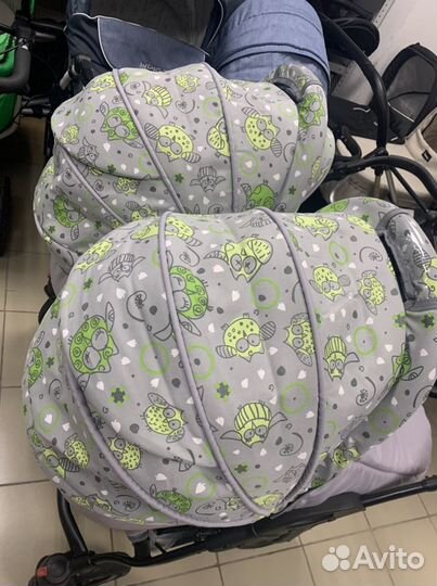 Коляска для двойни на гарантии