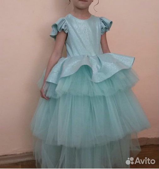 Нарядное платье для девочки