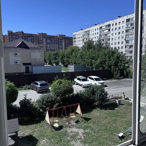 2-к. квартира, 51 м², 2/4 эт.