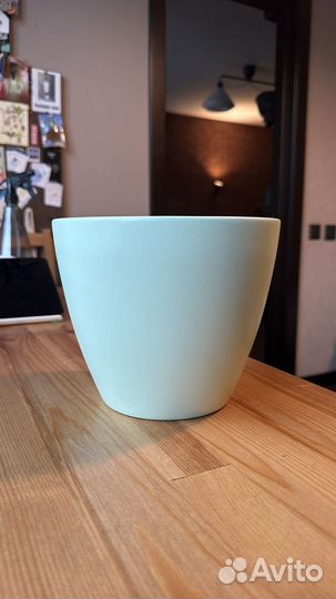 Горшок для цветов керамика и пластик