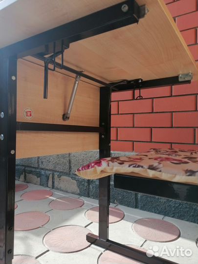 Письменный стол со стулом для школьника