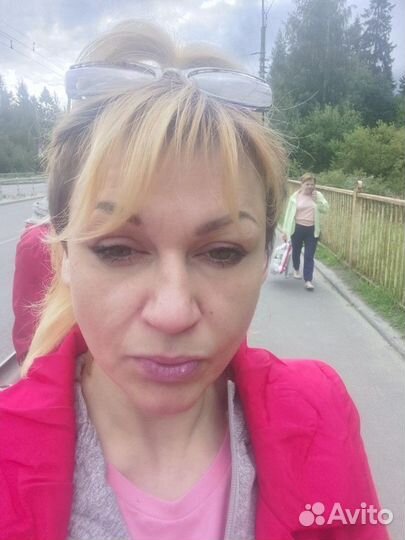 Продавец,курьер,оператор