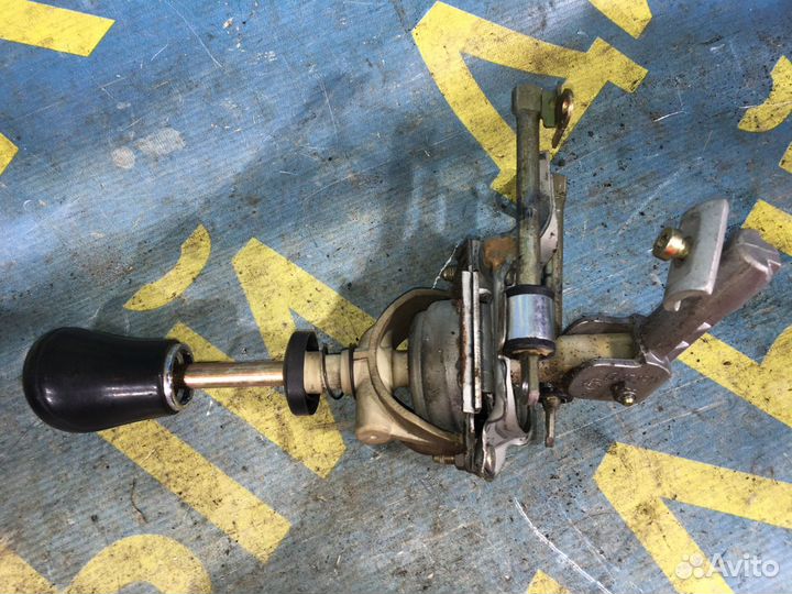 Рычаг кулиса кпп Audi A4 B5