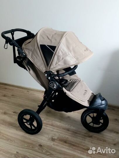 Прогулочная коляска Baby Jogger City Elite