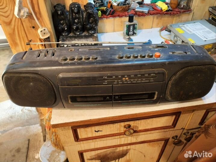 Музыкальный центр