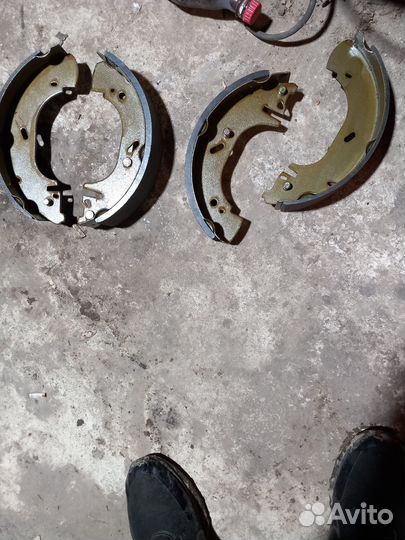Тормозные колодки задние форд транзит