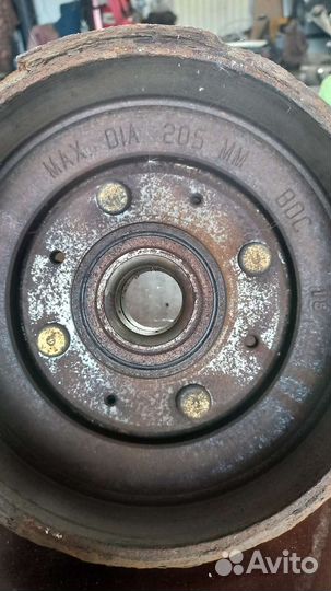 Ступица задняя. Митсубиси Каризма