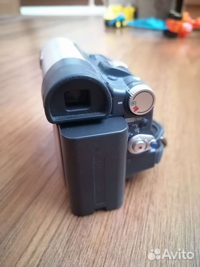 Видеокамера Panasonic nv-gs11