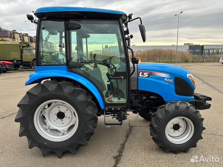 Мини-трактор LS R65 GEAR Cabin, 2023