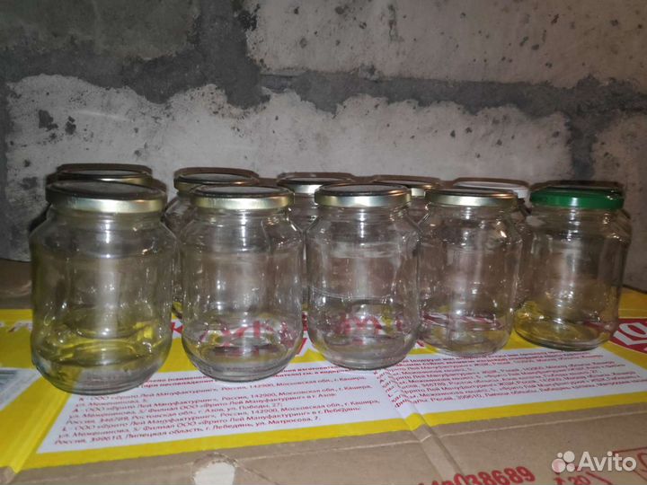 Банки разных объемов, бутылки 1 литр