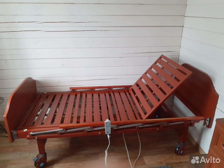 Медицинская электрическая кровать