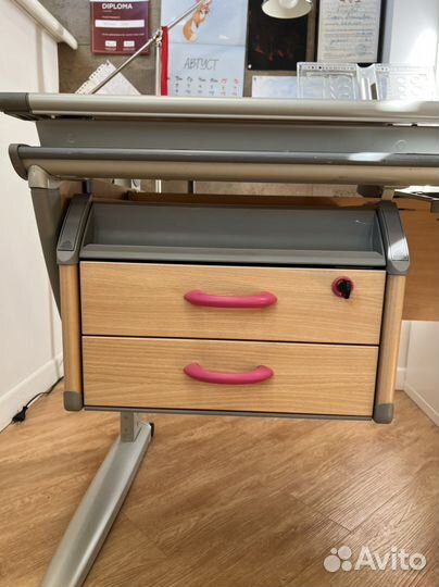 Растущая парта Moll