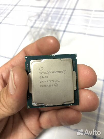 Процессор Intel Pentium Gold G5400 3.7 GHz