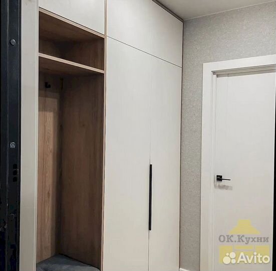 Шкаф в прихожую