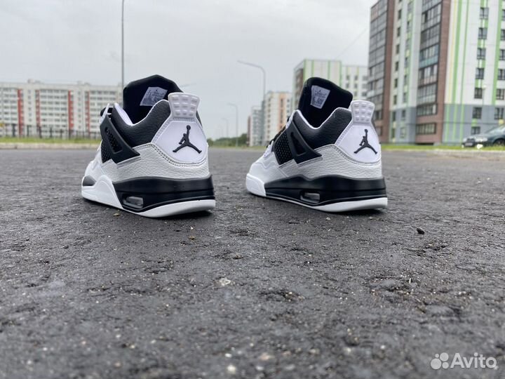 Кроссовки Nike air Jordan 4