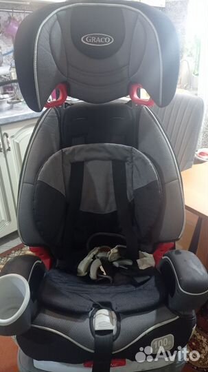 Автомобильное детское кресло от 9 до 30 кг
