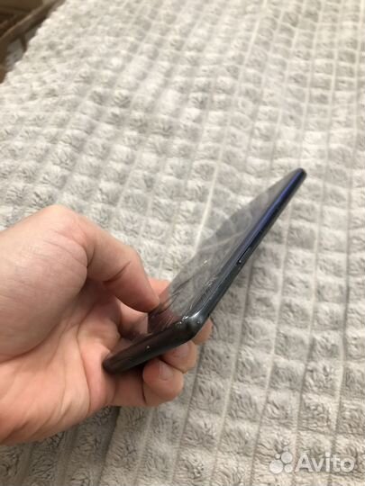 Samsung Galaxy S9, 4/64 ГБ