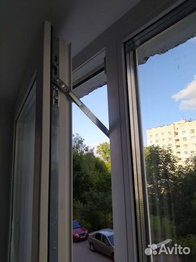 Скрытый детский замок для окон