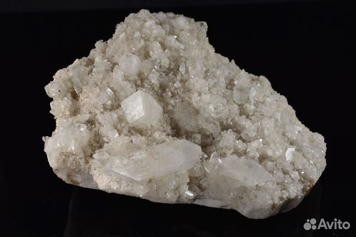 Крупная друза кристаллов Апофиллит. Лот №593