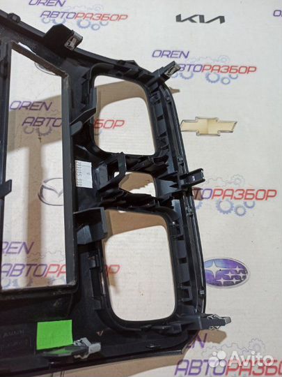 Накладка на центральную консоль Renault Logan 2