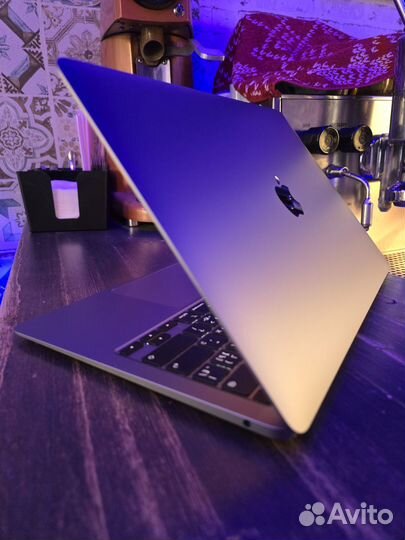 Macbook air M1 2020 8/256