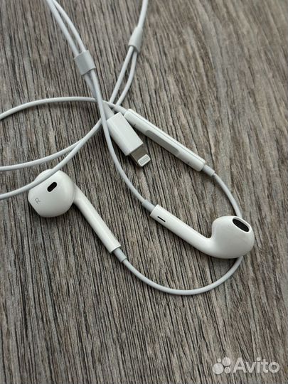 Наушники apple earpods lightning