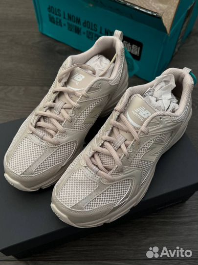 Кроссовки New Balance 530 женские оригинальные