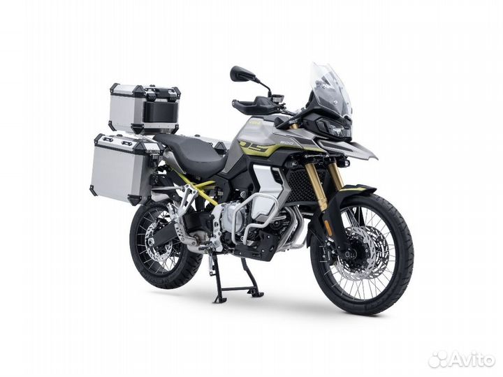 Voge 900DSX