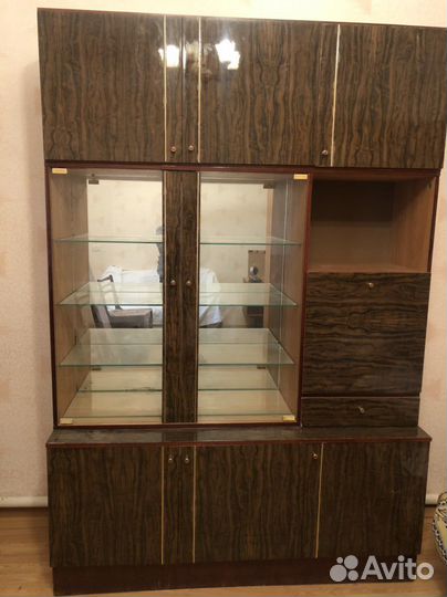 Шкаф для посуды из стенки